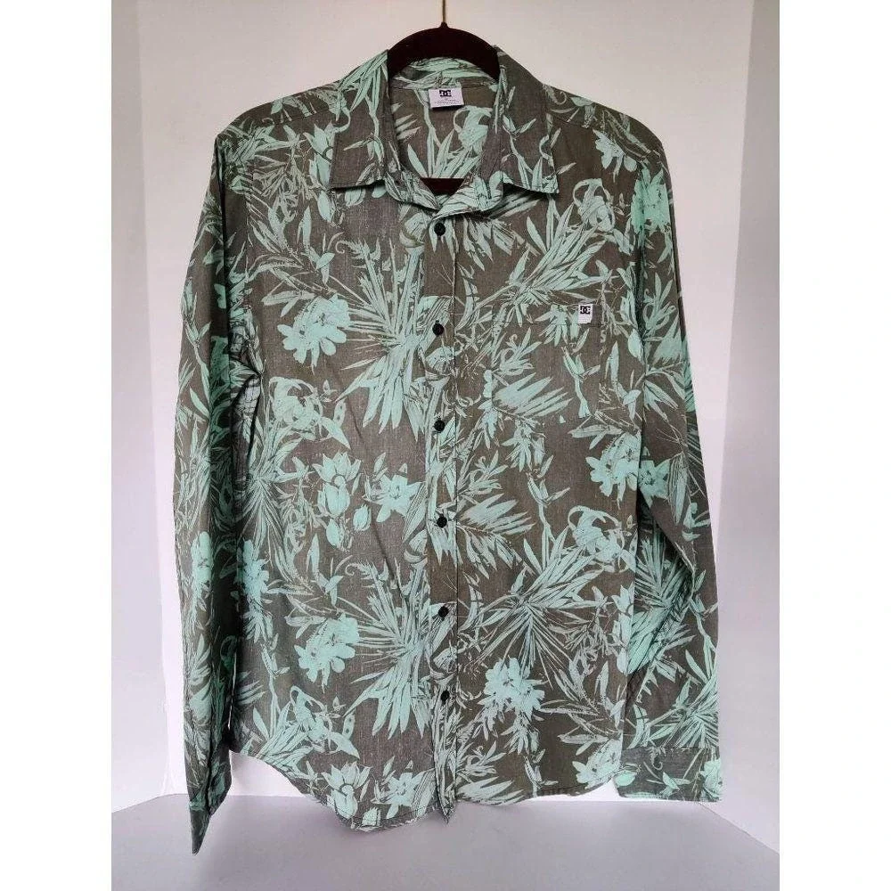Mens DC Floral Print Long Sleeve Button Down Collar Shirt Sz. M